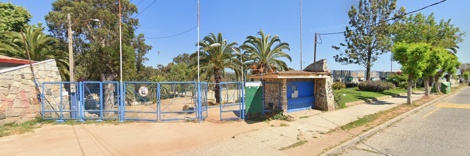 Ingreso principal Estadio El Bosque